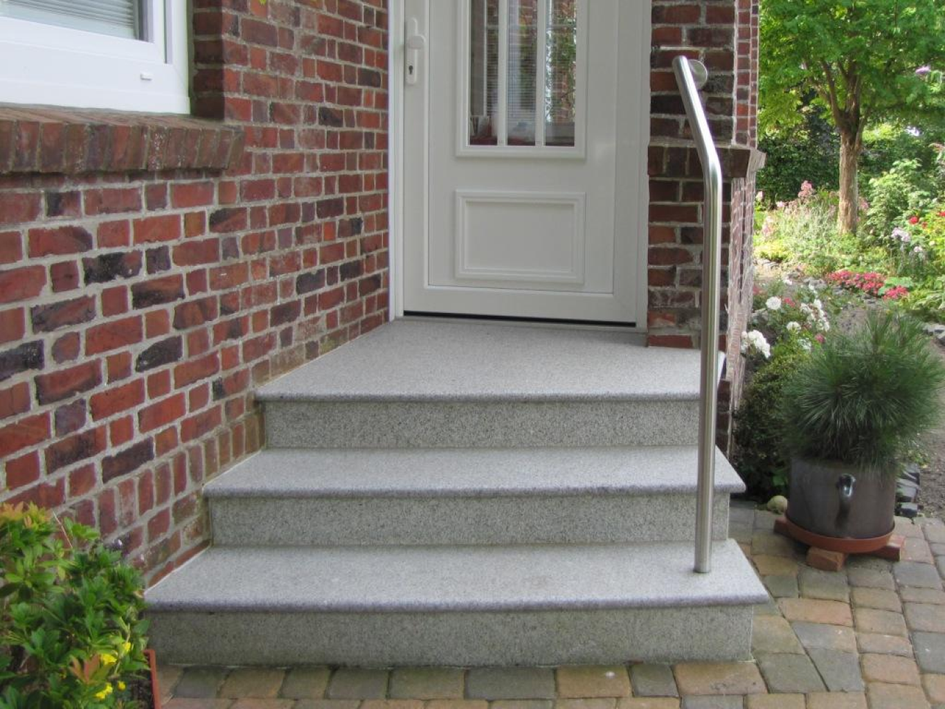 Praktische Außentreppe